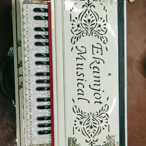 3 Line 9 Scale Paris Reed Harmonium