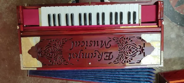 9 scale changer Harmonium Premium Quality